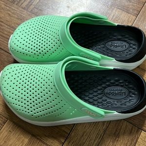 Women Crocs shoes